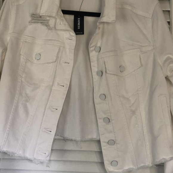 Express Ripped White Denim Jacket - Picture 5 of 6
